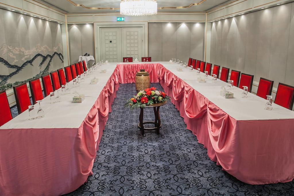 Royal Tulip Alrasheed Hotel Baghdād Esterno foto