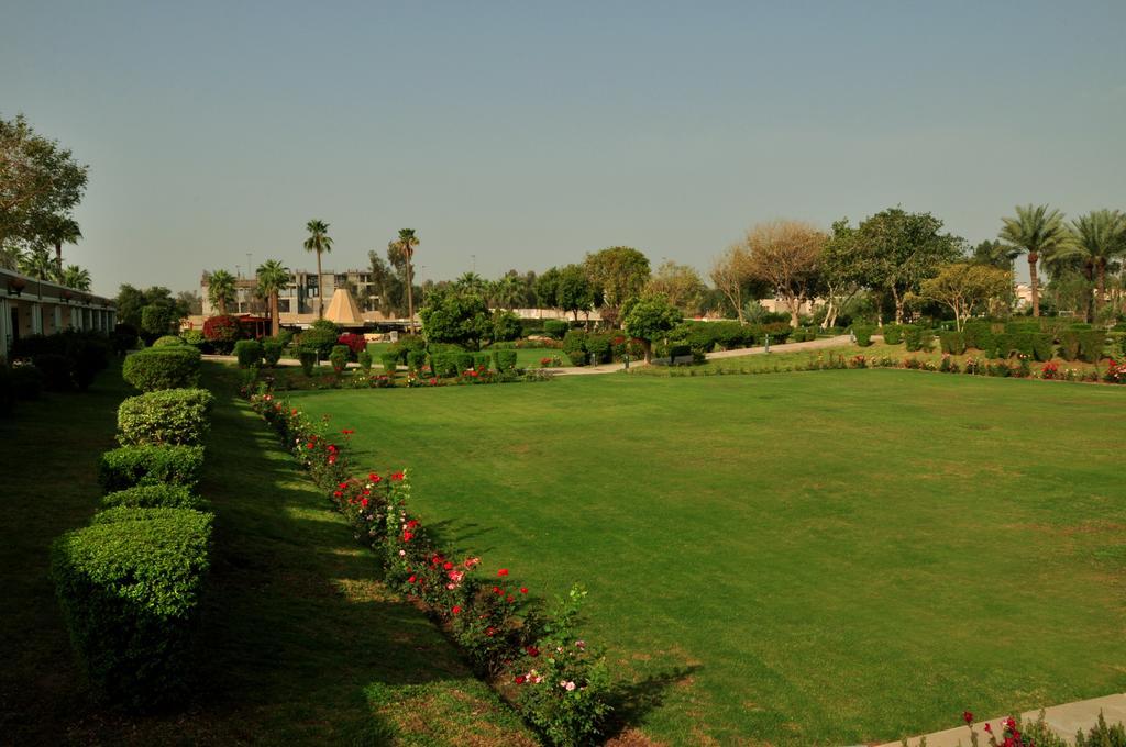 Royal Tulip Alrasheed Hotel Baghdād Esterno foto