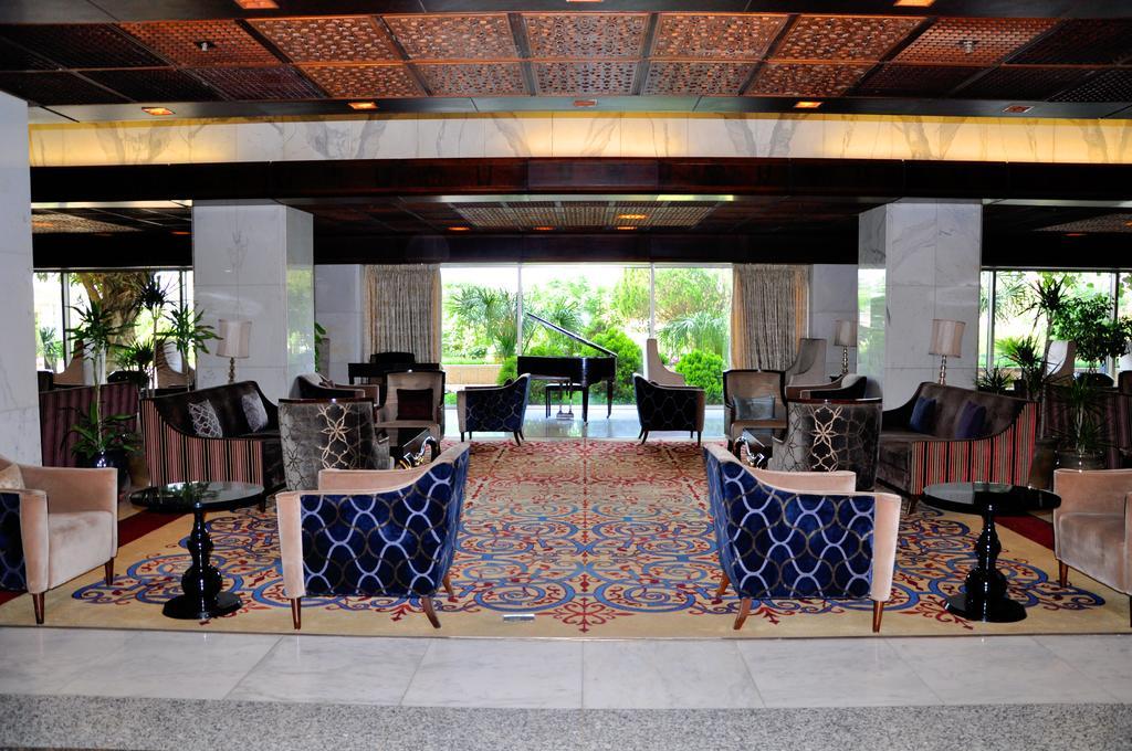 Royal Tulip Alrasheed Hotel Baghdād Esterno foto
