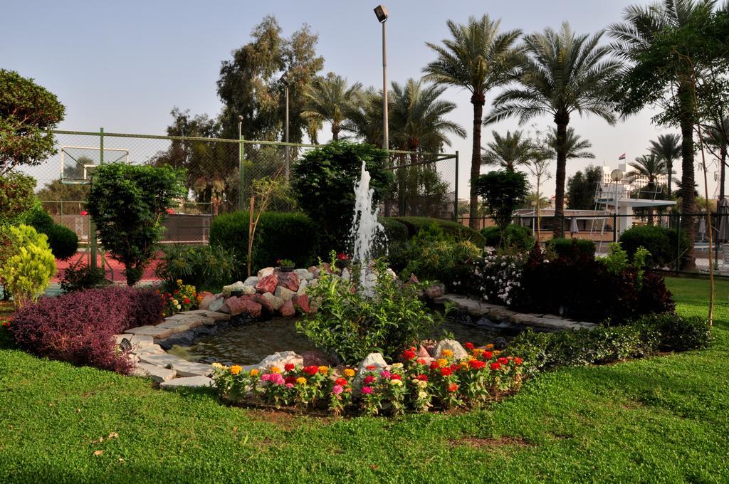 Royal Tulip Alrasheed Hotel Baghdād Esterno foto