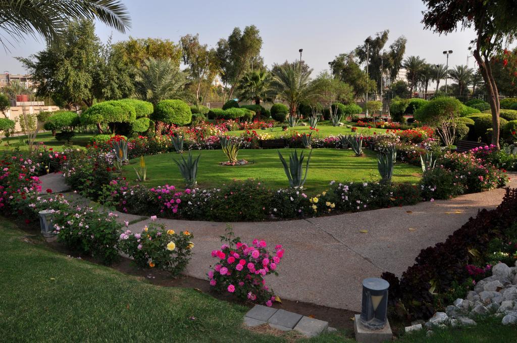 Royal Tulip Alrasheed Hotel Baghdād Esterno foto