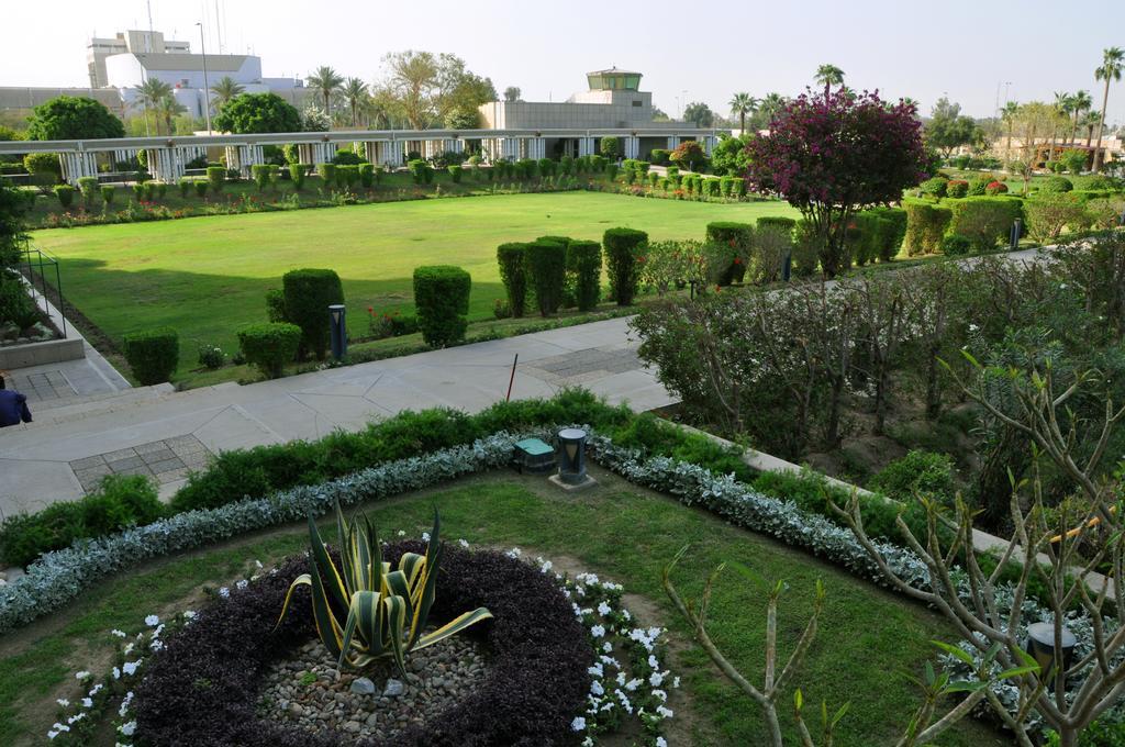 Royal Tulip Alrasheed Hotel Baghdād Esterno foto