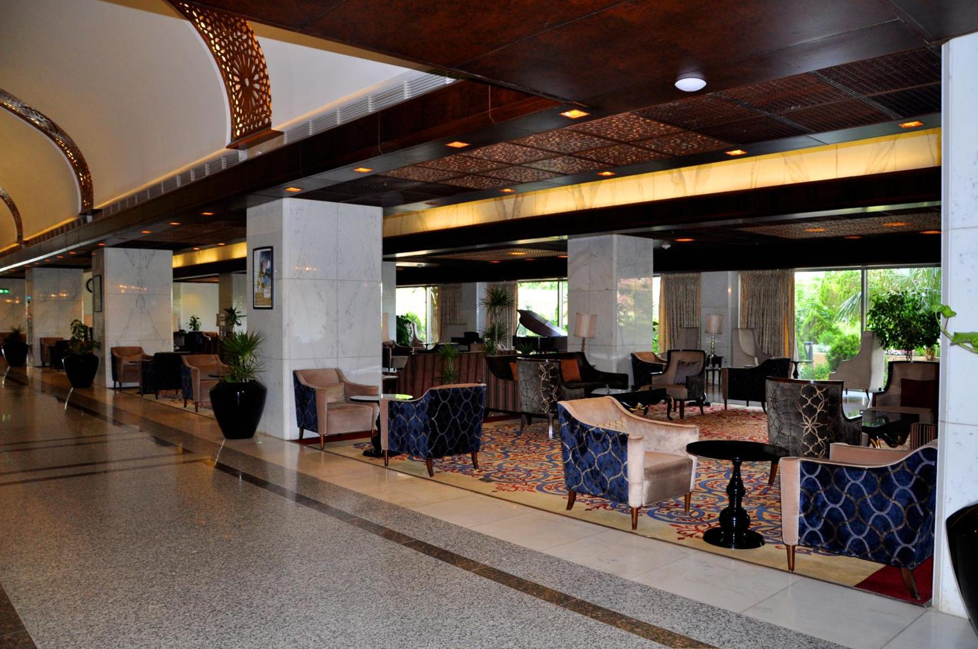 Royal Tulip Alrasheed Hotel Baghdād Esterno foto