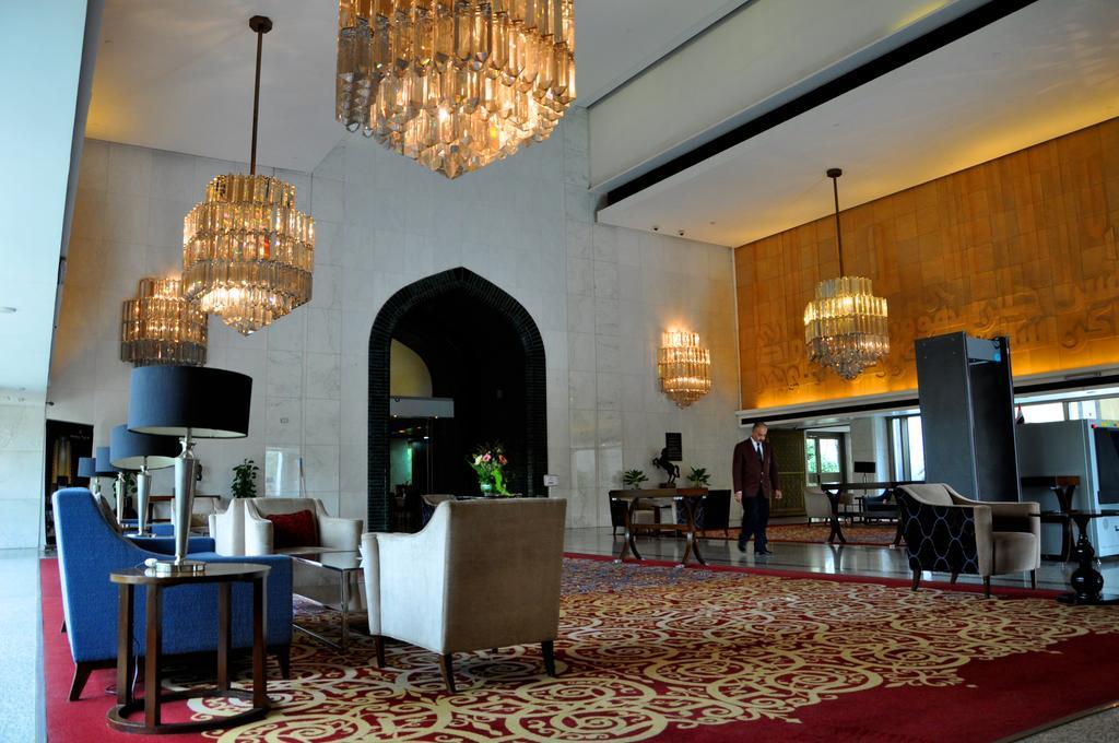 Royal Tulip Alrasheed Hotel Baghdād Esterno foto
